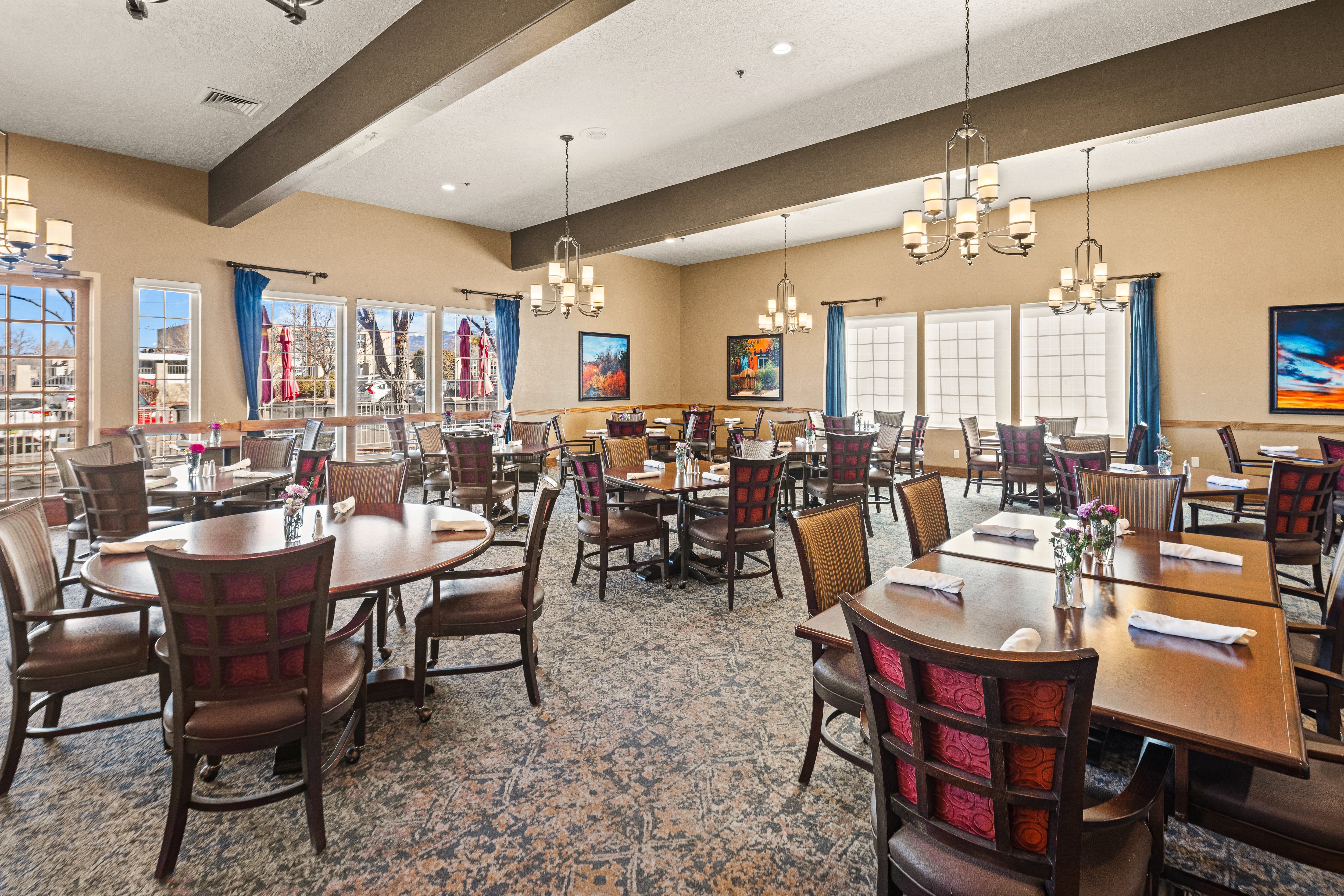 Santa-Fe-Dining IL-016