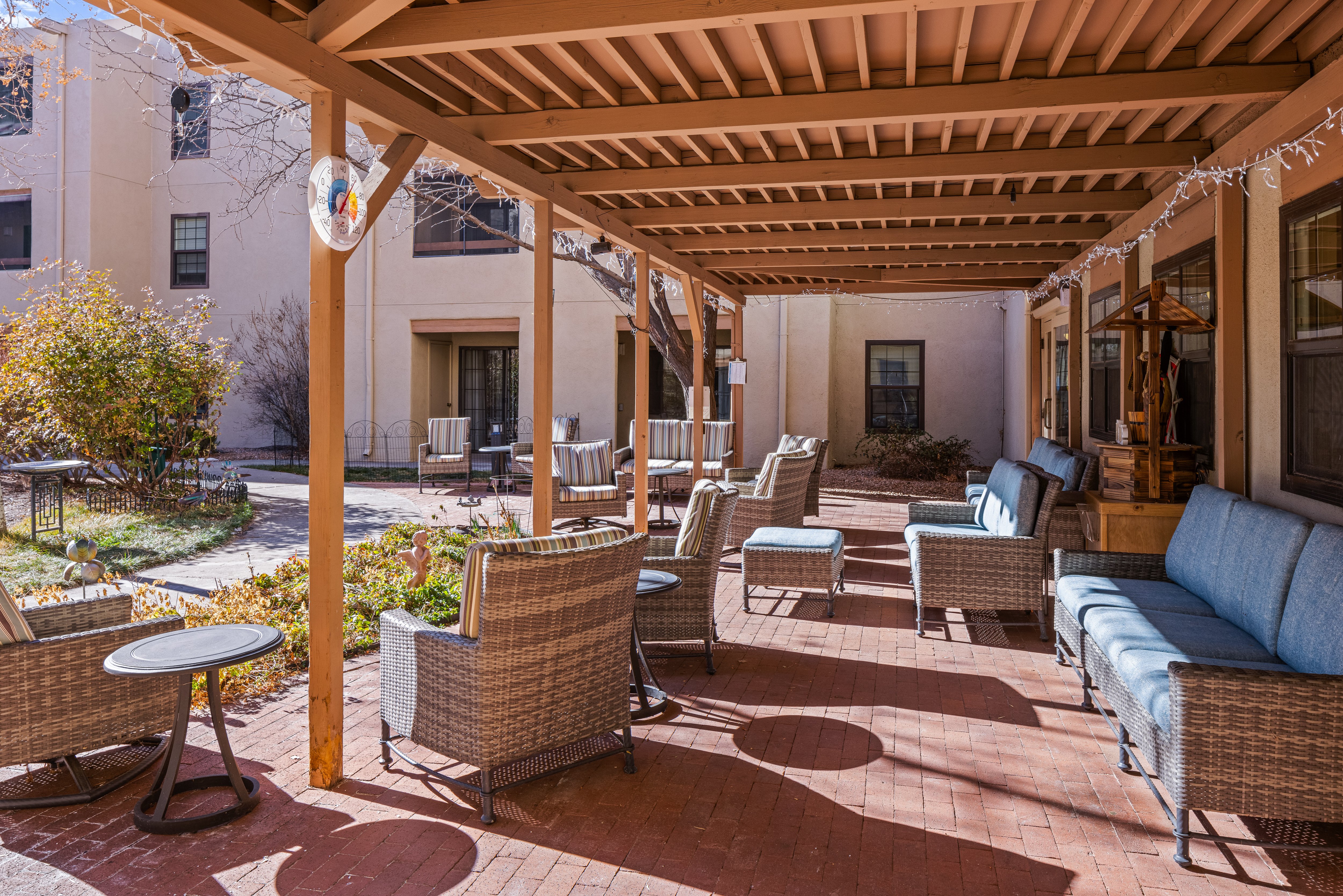 Santa-Fe-Outdoor Common Area-030