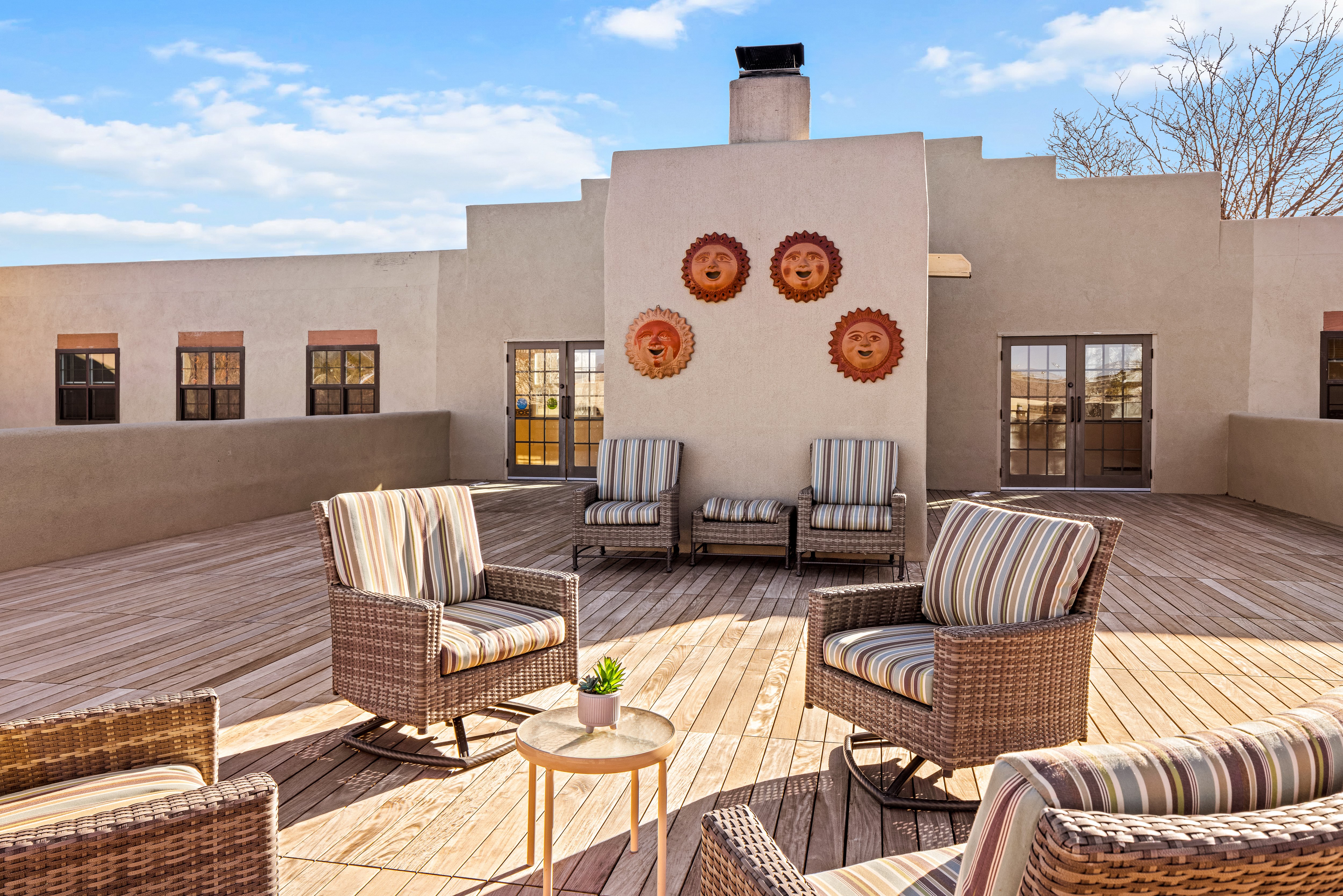 Santa-Fe-Outdoor Common Area-031