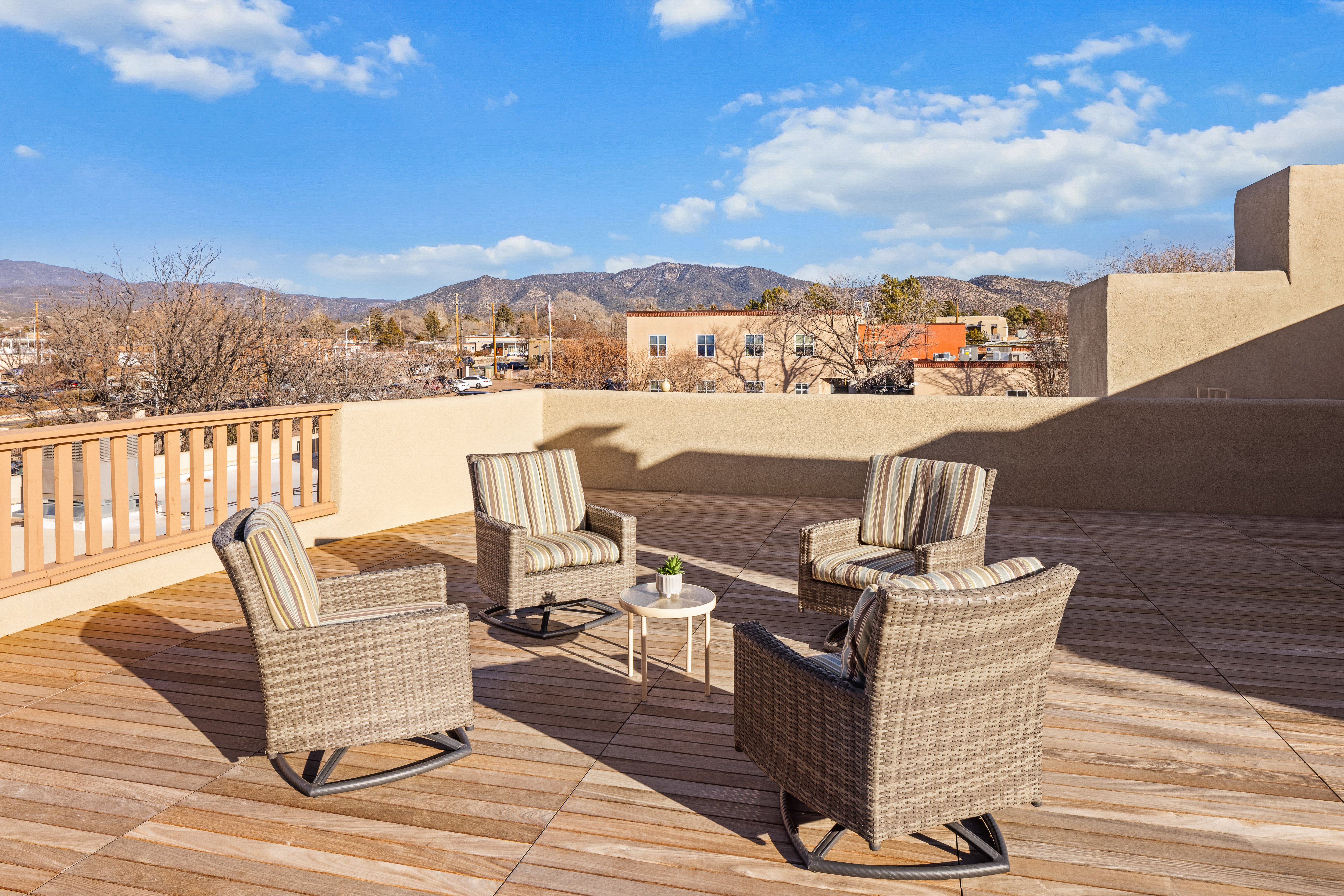 Santa-Fe-Outdoor Common Area-032